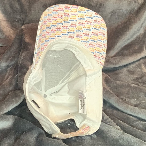 Disney brand - Picture 2 of 3